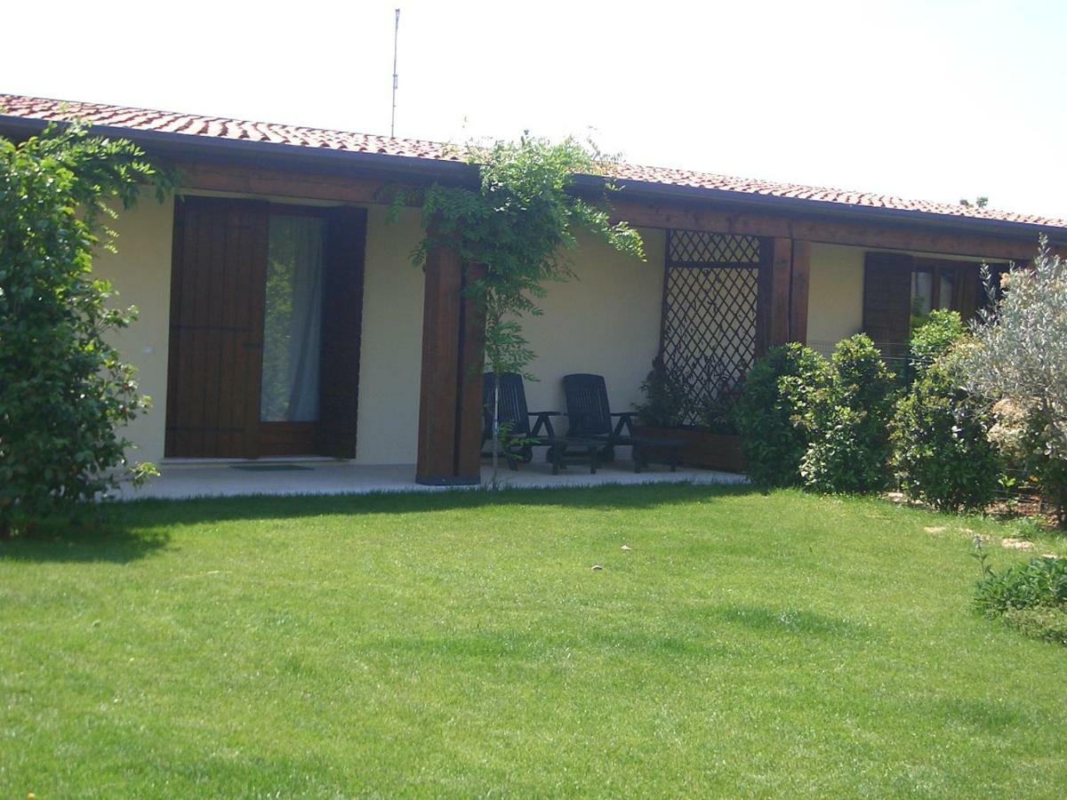 Two Elegant Depandance Conscio Exterior foto